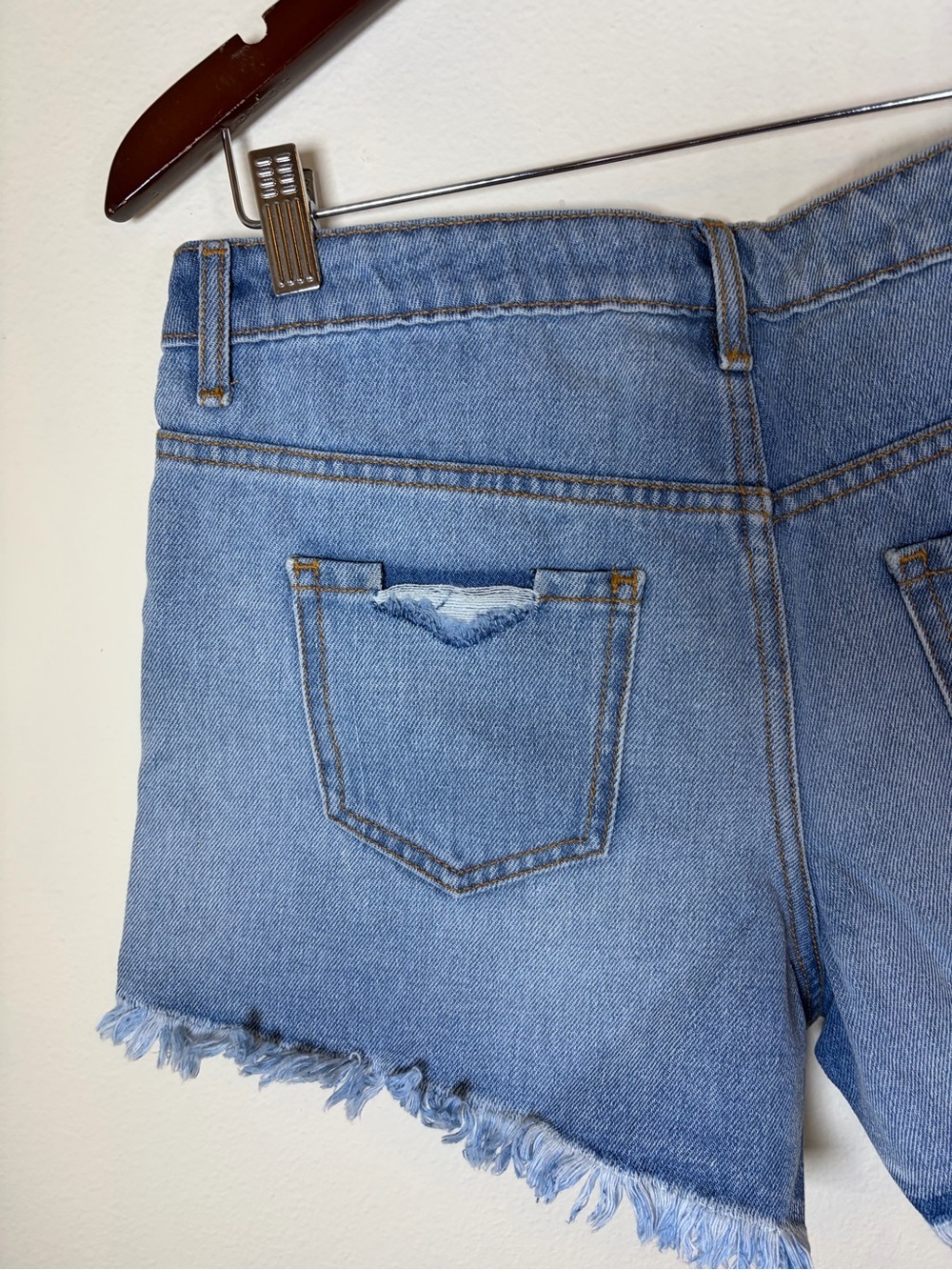 FOCO Seattle Seahawks Distressed Denim Shorts NFL Team Apparel Medium - Picture 8 of 9
